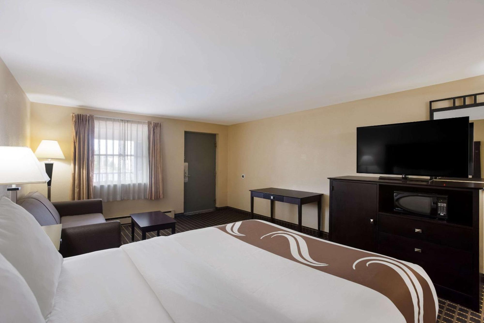 Quality Inn & Suites Big Rapids Dış mekan fotoğraf